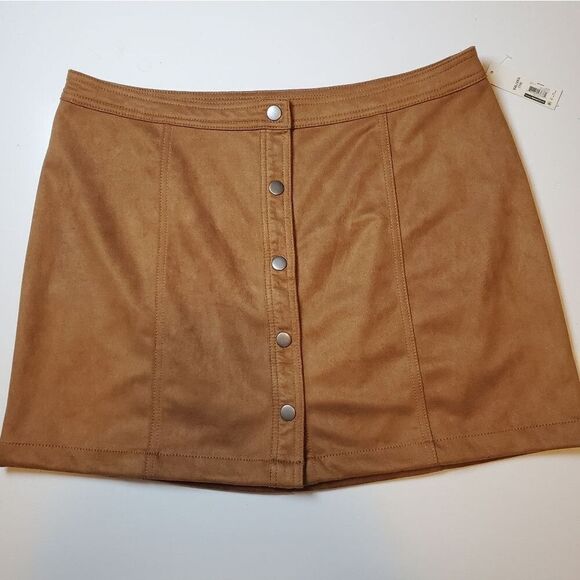 NEW XXL FAUX SUEDE SNAP FRONT CAMEL TAN BROWN MINI SKIRT 2XG NWT - Picture 1 of 8